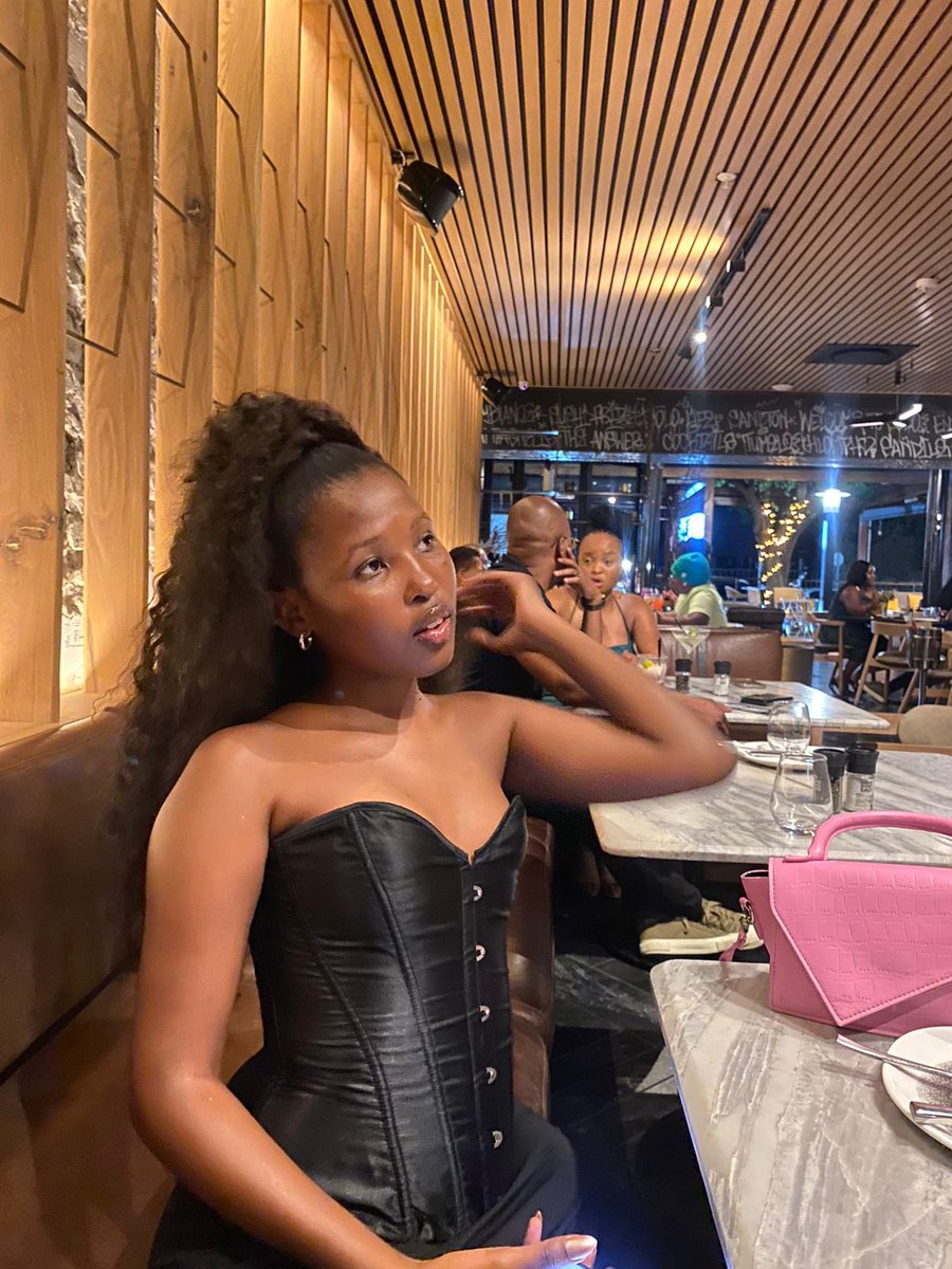 a_daaarling's tweet photo. 🖤💗 https://t.co/8HDmX2OG0Y