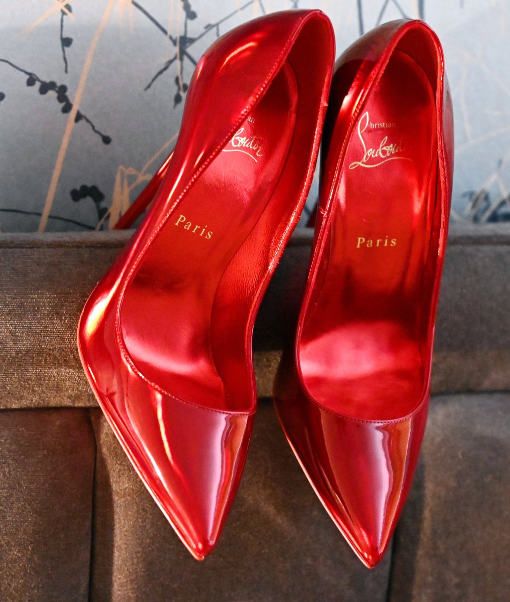 One last one of the striking red Loubies #highheels #shoeporn #loveshoes