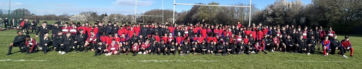 campionpe's tweet photo. You can count them, but 198 pupils from Campion &amp; @RobertClackPE. Fresh air, sunshine, exercise &amp; rugby. A credit to both schools. State school rugby at its finest 🔴⚫️🏉 https://t.co/Eb5hIauP4n
