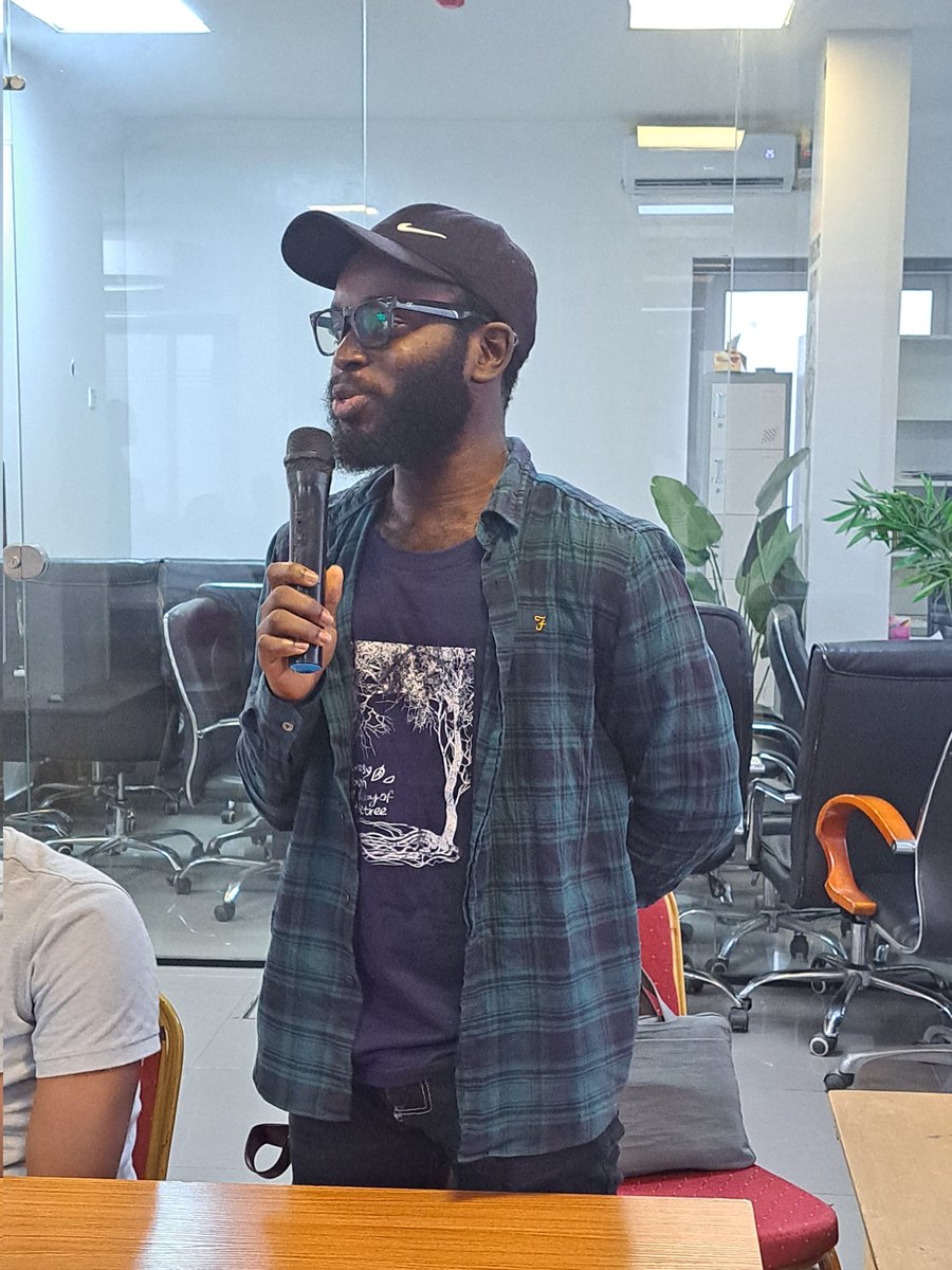 PythonNigeria's tweet image. Capturing the moments from the ongoing meetup event! Dive into atmosphere with us🚀🚀
#python #pythonevents #eventchronicles