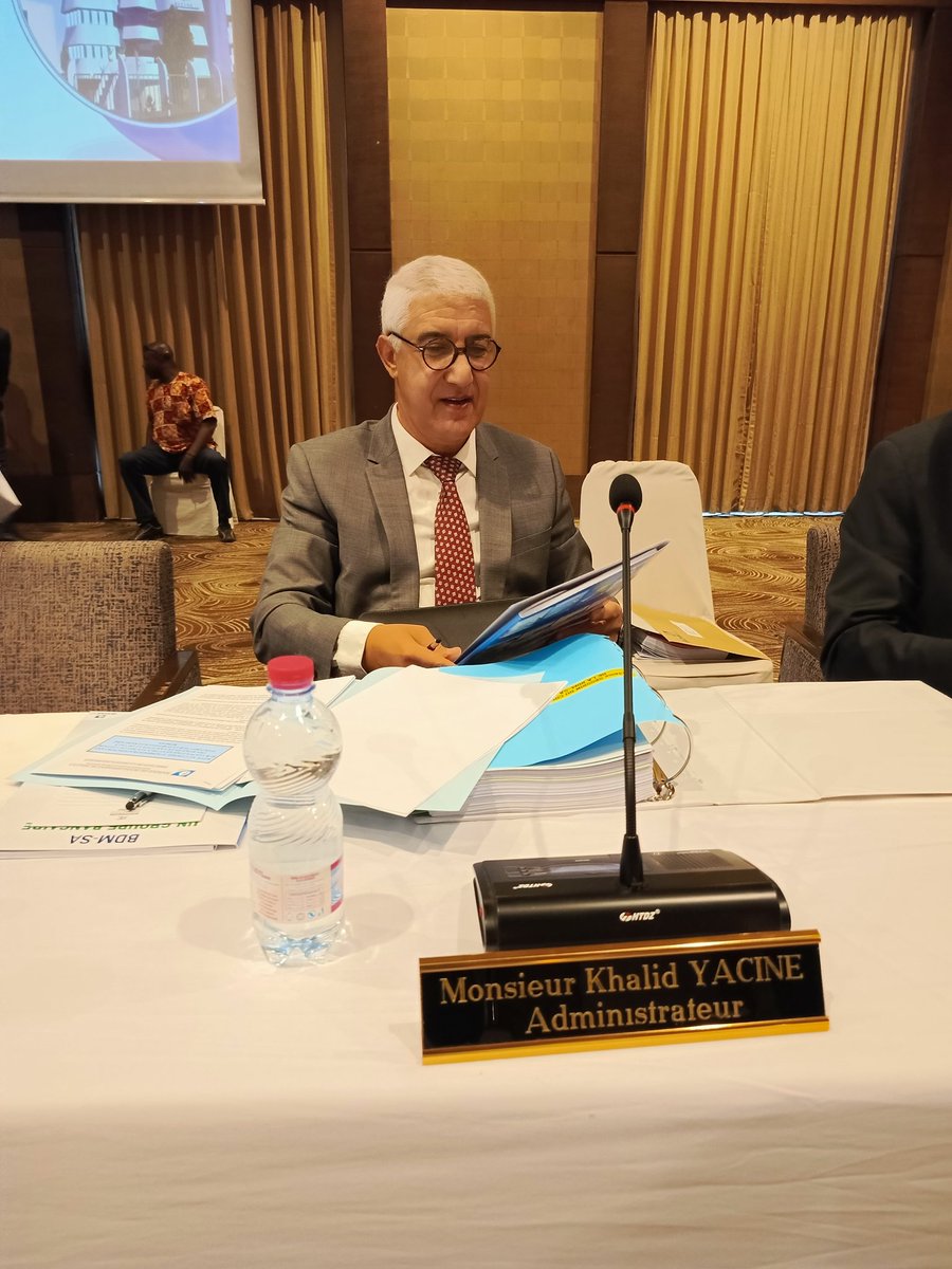 [83 ème session du Conseil d'Administration de la BDM SA] 
Un total bilan de plus 2 277 Milliards de F CFA et un produit net bancaire de plus de 95 Milliards. C"est ce  qu'a déclaré le Président du Conseil SEM Ahmed Mohamed AG Hamani à l'ouverture des travaux ce samedi 09 Mars.