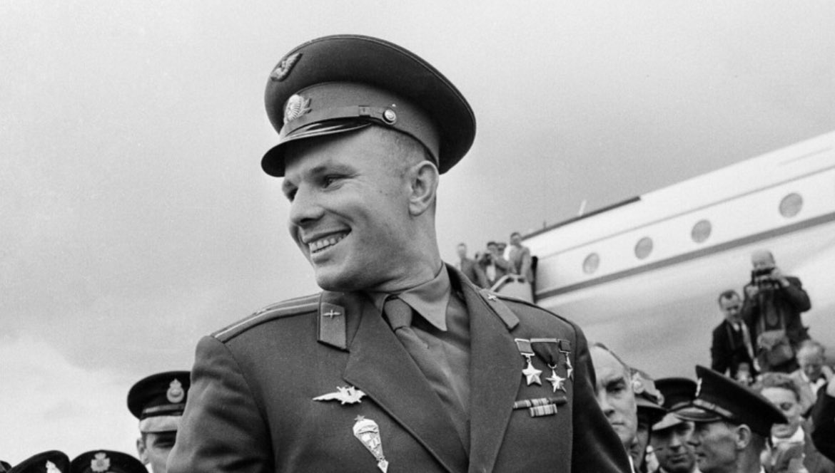 On March 9, 2024 Yuri #Gagarin would have turned 90. Here are some interesting facts about the first man in space 👨‍🚀 rbth.com/history/337283…