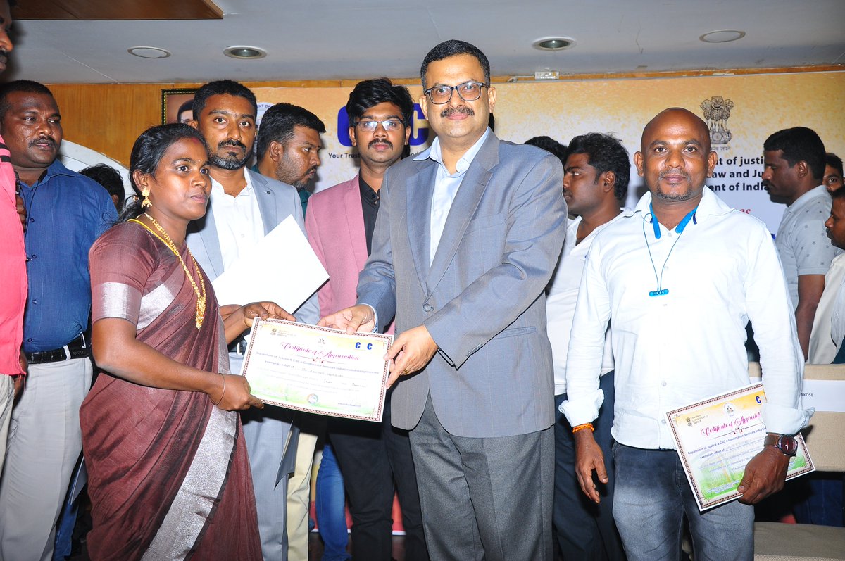 methagucsc's tweet photo. CSC State President Mr. Vinod Kuriakose presented the Certificate of Appreciation at Tele-Law State Level Workshop held at Chennai on 06.03.2024

https://t.co/DubpLuq75E.,CSC VLE.,
KAMALAPURAM, OMALUR, 
SALEM, TAMILNADU

@csc_south
@CSCegov_
@sctntl9
@CscSalem
@GKSundaramVLE https://t.co/RwNBpYijQw