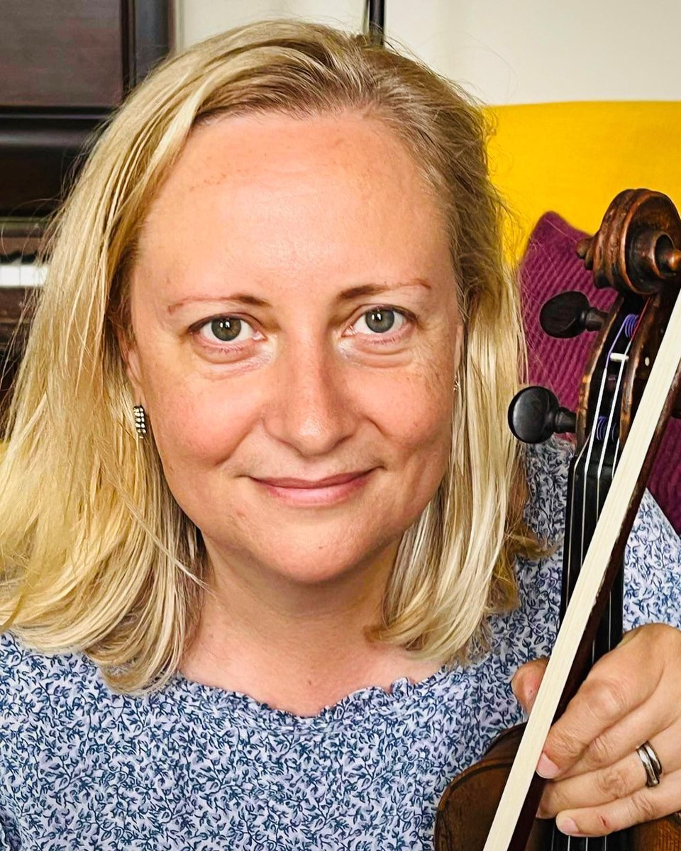 handsupfortrad's tweet photo. Read about the work of Anna-Wendy Stevenson, Hands Up for Trad’s Women in Music and Culture List 2024 https://t.co/uFCCk6U6ak @annawendys https://t.co/ffnbfNye9I