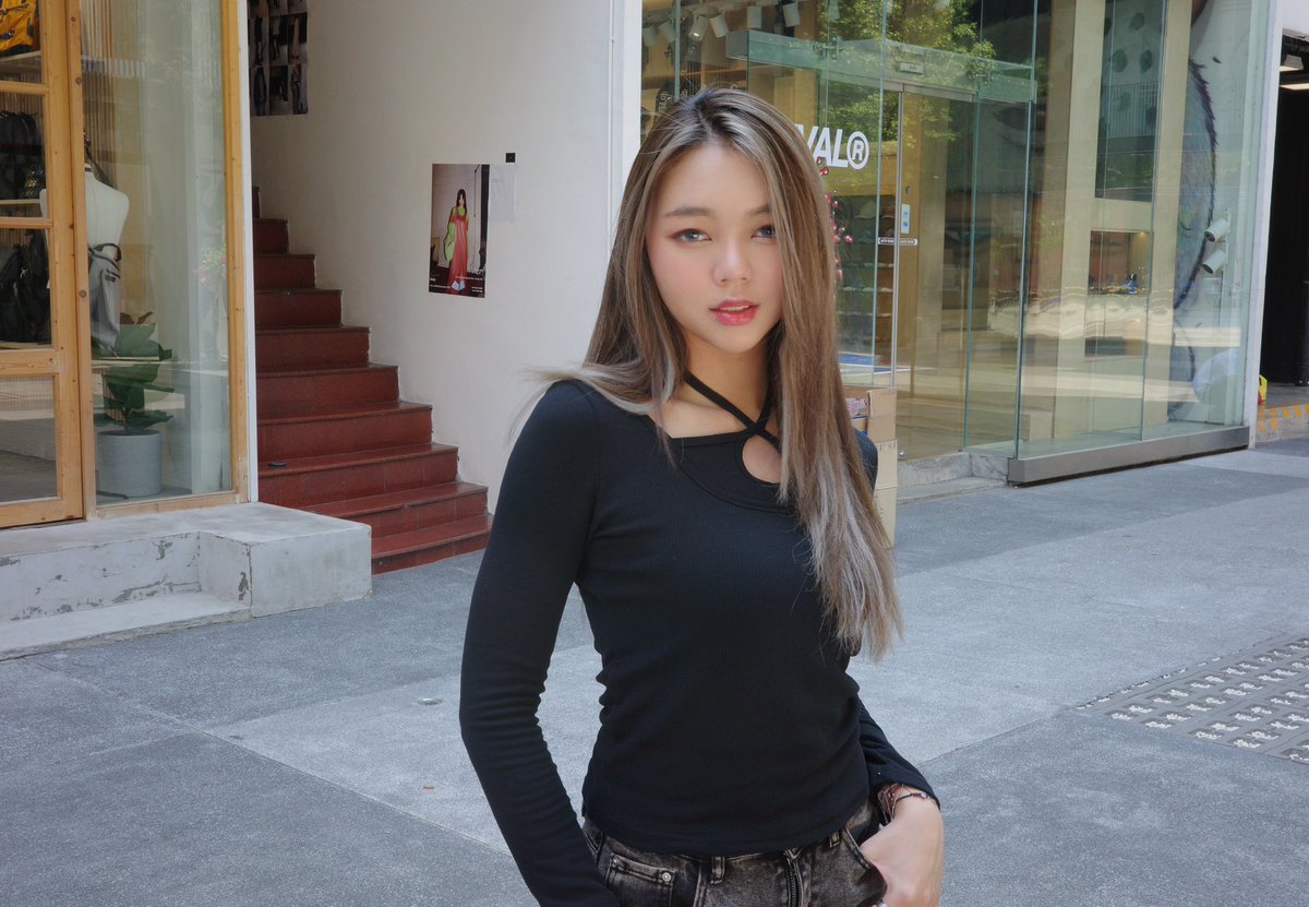 ssnyyy's tweet photo. มาจ้องตากัน👀 อิอิ 🙈 

#ssnyyy #SNYsunny #SaturdayVibes https://t.co/iRcUC3hdw3