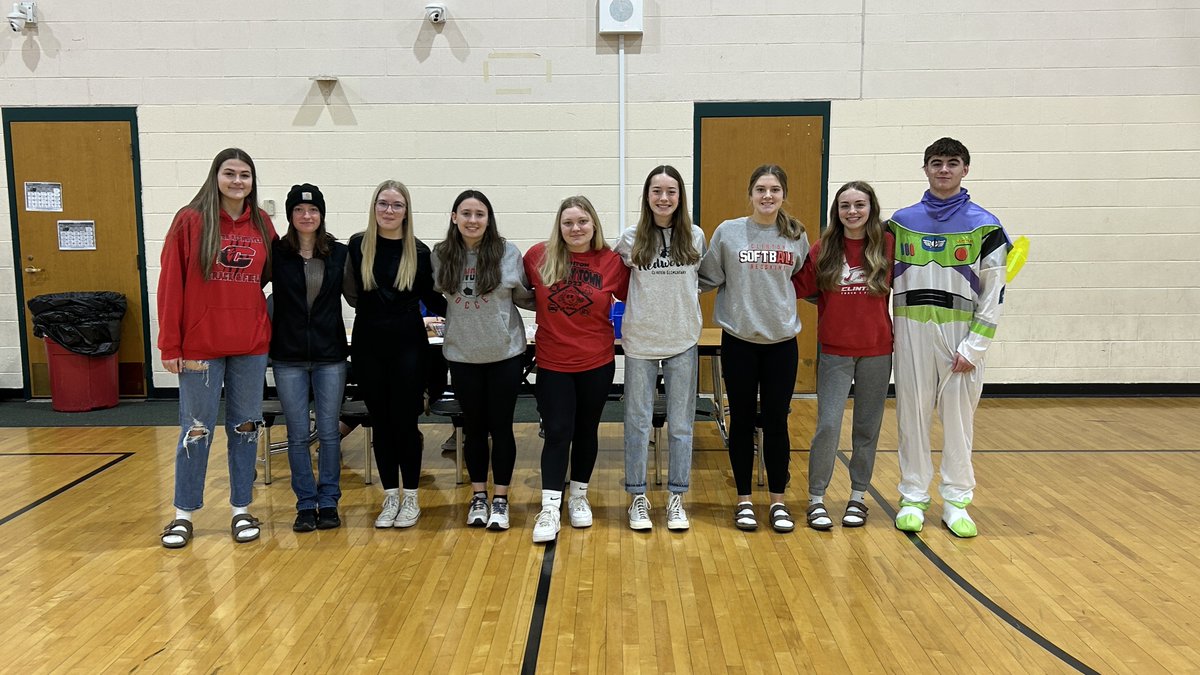 The real Buzz Lightyear has arrived! Thank you high school NHS members for spending time with the littles today! <a href="/CCSredwolves/">Clinton Community Schools</a> @NorthShoreCam <a href="/TheClintonLocal/">TheClintonLocal</a> <a href="/lenaweenews/">The Daily Telegram</a>