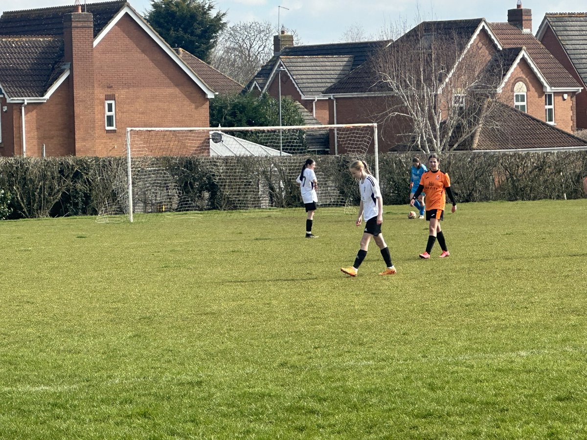 Neil41158748's tweet photo. First 80 minutes for 3 months  after injury and   illness. 2 assists today. Well Done Brixworth. 4-0 win. ⚽️👏 https://t.co/n5wicxswoa