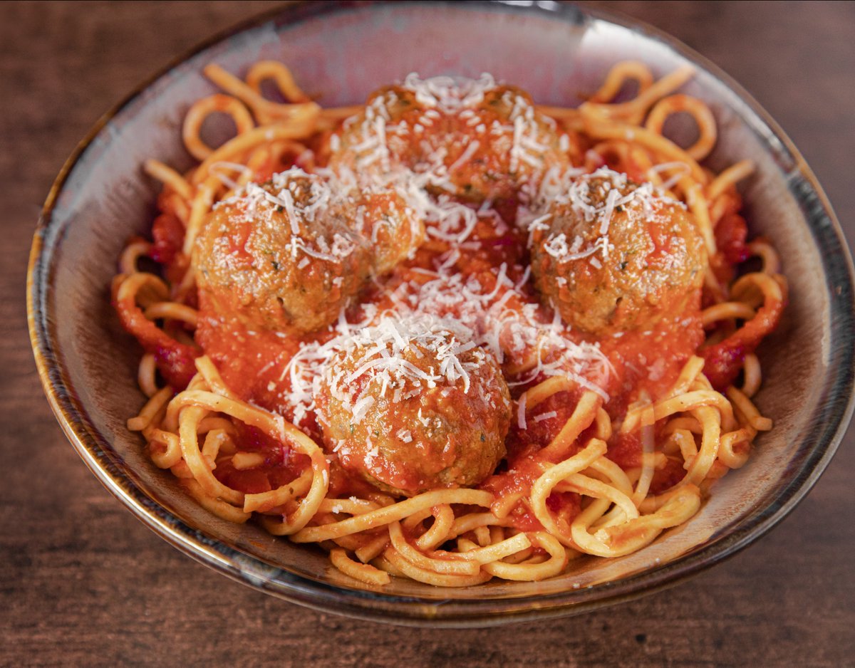 Happy #NationalMeatballDay! 🍝 At Villa Italiano Chophouse we take our meatballs seriously. Try our spaghetti with regret-ies at Westgate Vacation Villas & Town Center Resort 🏨 ↳ resort.to/villa-italiano…