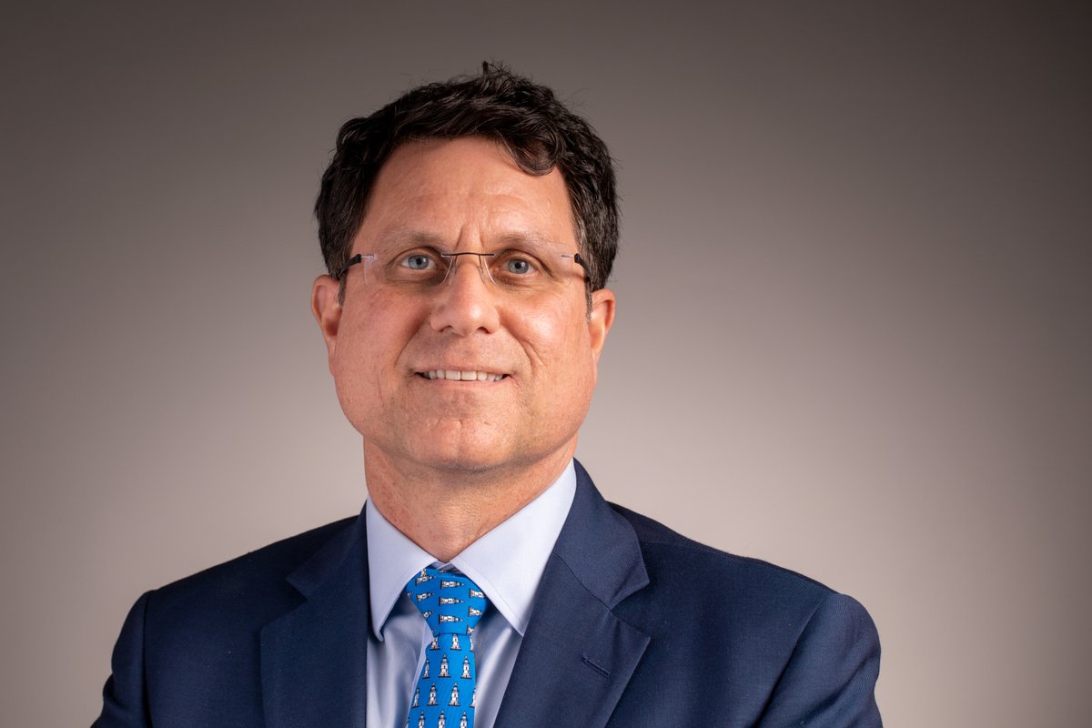 .@greenhosp welcomes Michael E. Karellas, MD, as Director, Western Region of the Department of Urology. Dr. Karellas is a urologic oncologist who treats bladder, kidney, prostate, &amp; testicular cancer. He is also Assistant Professor at <a href="/Yale_Urology/">Yale Urology</a>: brnw.ch/21wHJ3f.