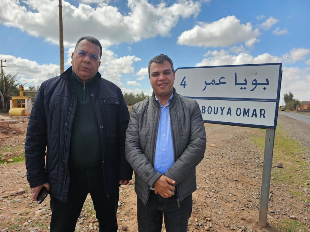 رفقة الأخ العزيز عبد الفتاح نعوم، في طريق العودة من دمنات كانت لنا وقفة قرب بويا عمر، وقد دار النقاش حول خطة إعادة فتح بويا عمر لاستقبال الثنائي تبون وشنقريحة بعد قرار تأجيل الإنتخابات الرئاسية الجزائرية.