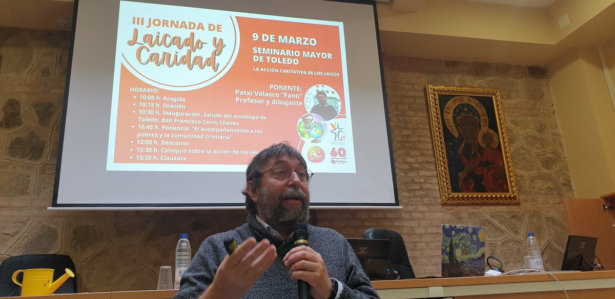 caritasto's tweet photo. Con el rezo de la hora intermedia ha comenzado la III Jornada de Laicado y Caridad con Patxi Velasco "Fano". @Obispofcerro nuestro arzobispo de #Toledo,  manifiesta en la inauguración que " Fano se ha convertido en el teólogo de la pintura". @postoladoseglar https://t.co/LoKc38T90g
