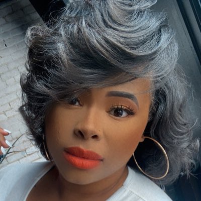 _NuWorld_'s tweet photo. #NewProfilePic https://t.co/8h0pFAANKc