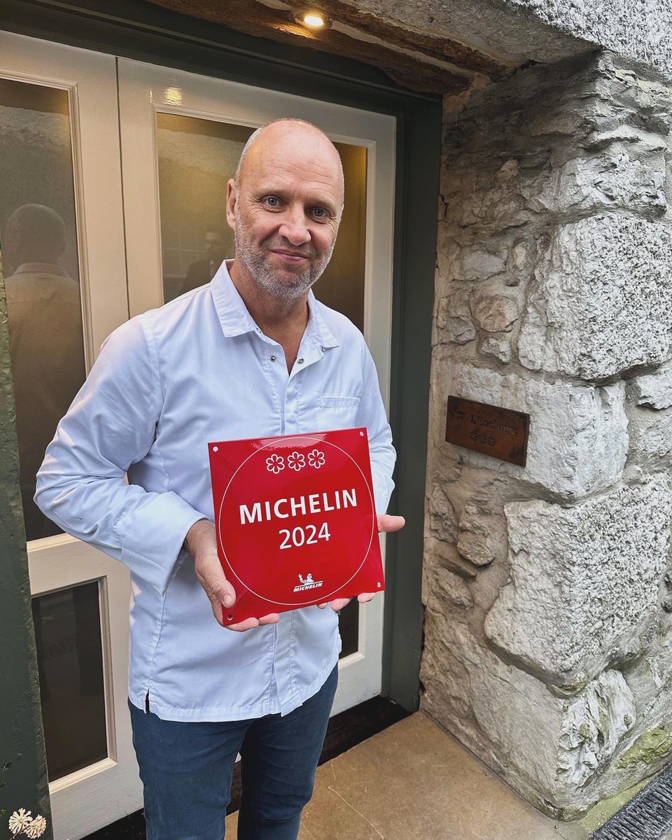 Thankful and never taken for granted @MichelinGuideUK. Let’s keep pushing. 

#lenclume #simonrogan #lakedistrict #michelinguidegbi #cartmel