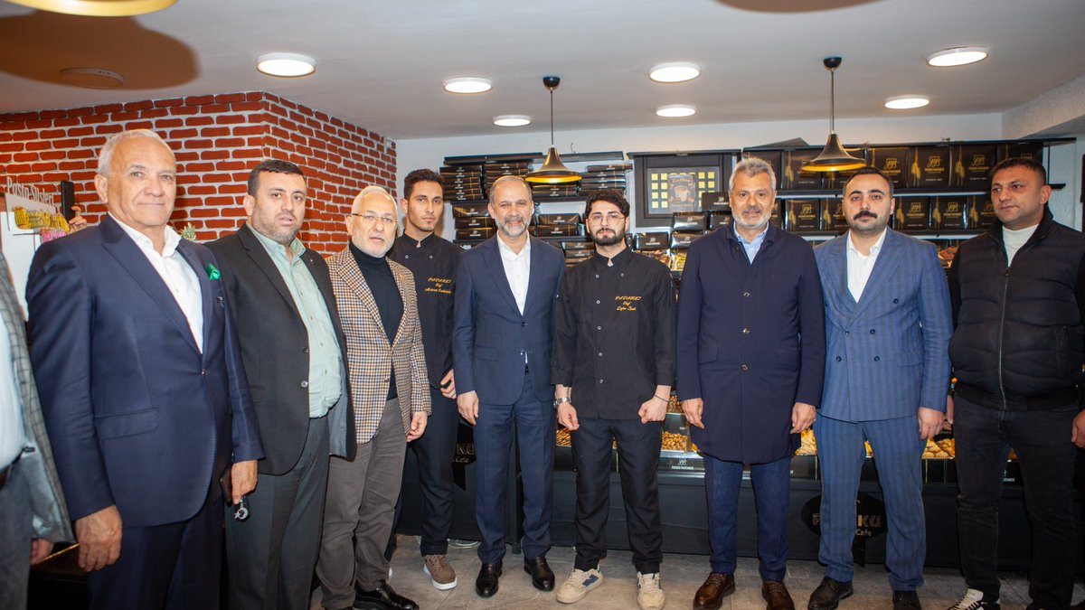 mehmetonturktr's tweet photo. İskenderun'da açılışını gerçekleştirdiğimiz Pataku Pastanesi’ne hayırlı işler, bereketli kazançlar diliyorum...

📍Yenişehir Mahallesi https://t.co/bhisPCHcC1
