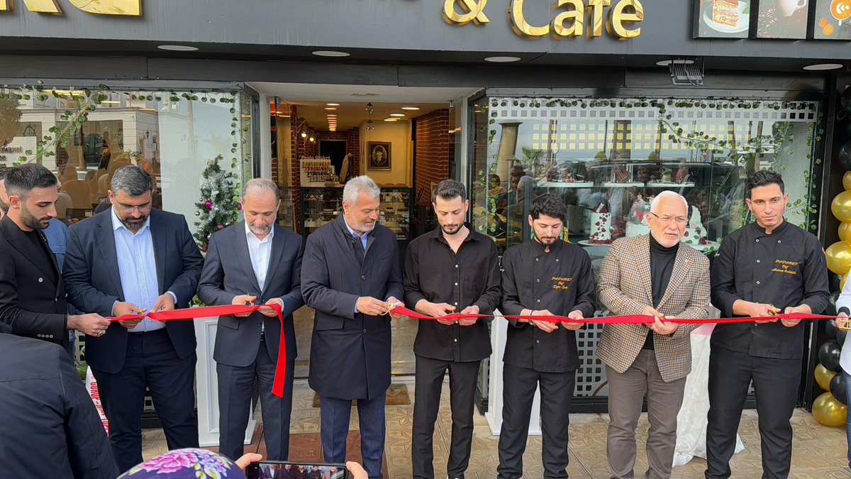 mehmetonturktr's tweet photo. İskenderun'da açılışını gerçekleştirdiğimiz Pataku Pastanesi’ne hayırlı işler, bereketli kazançlar diliyorum...

📍Yenişehir Mahallesi https://t.co/bhisPCHcC1