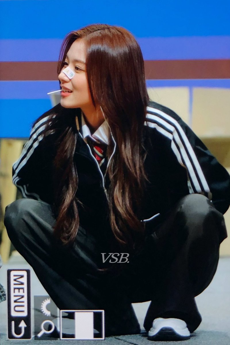 VSB_1229's tweet photo. 240309

있는 돈 다 드릴게요... 

#트와이스 #TWICE #사나 #SANA #サナ https://t.co/0DQi6xYUhb