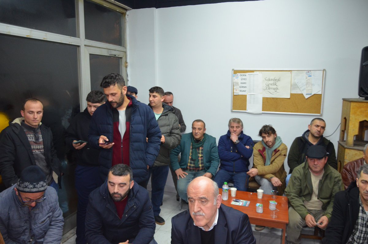 Sultanbeyli Gençlik Derneğimizi ziyaret ettik. Dernek Başkanı Sn. Eyüp Kocakoç Bey'e ve katılım sağlayan, desteklerinizi esirgemeyen tüm hemşehrilerimize ayrı ayrı teşekkür ederim.