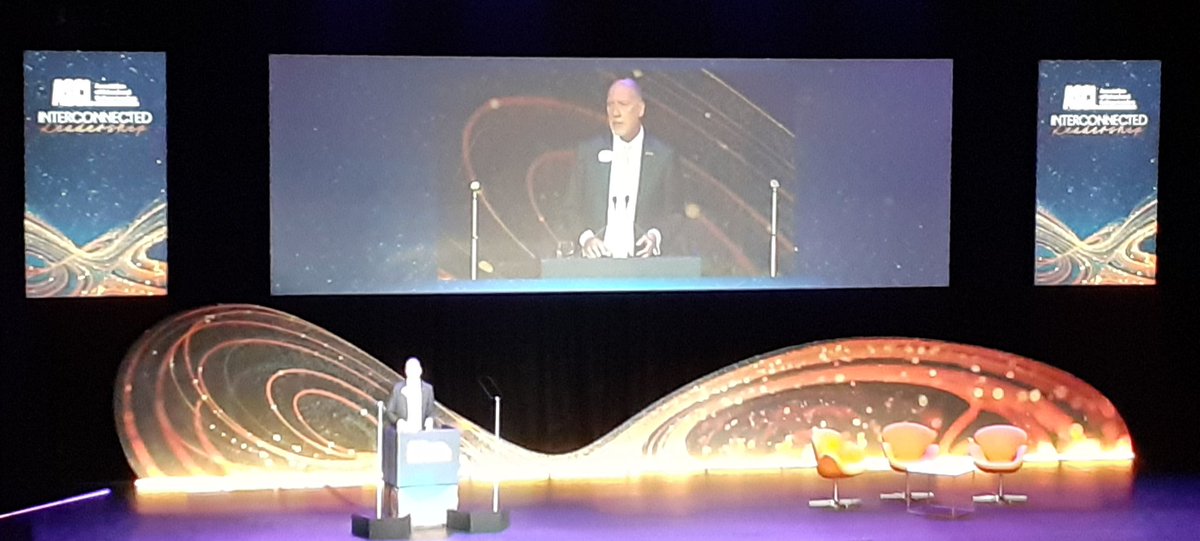 'We need a better & a more ambitious vision for education' #ascl2024 @RealGeoffBarton in a very reflective & passionate final address to @ASCL_UK conference as Gen Sec ascl.org.uk/ASCLGenSecSpee… @JohnCam72037614 thanking him for dancing in the light