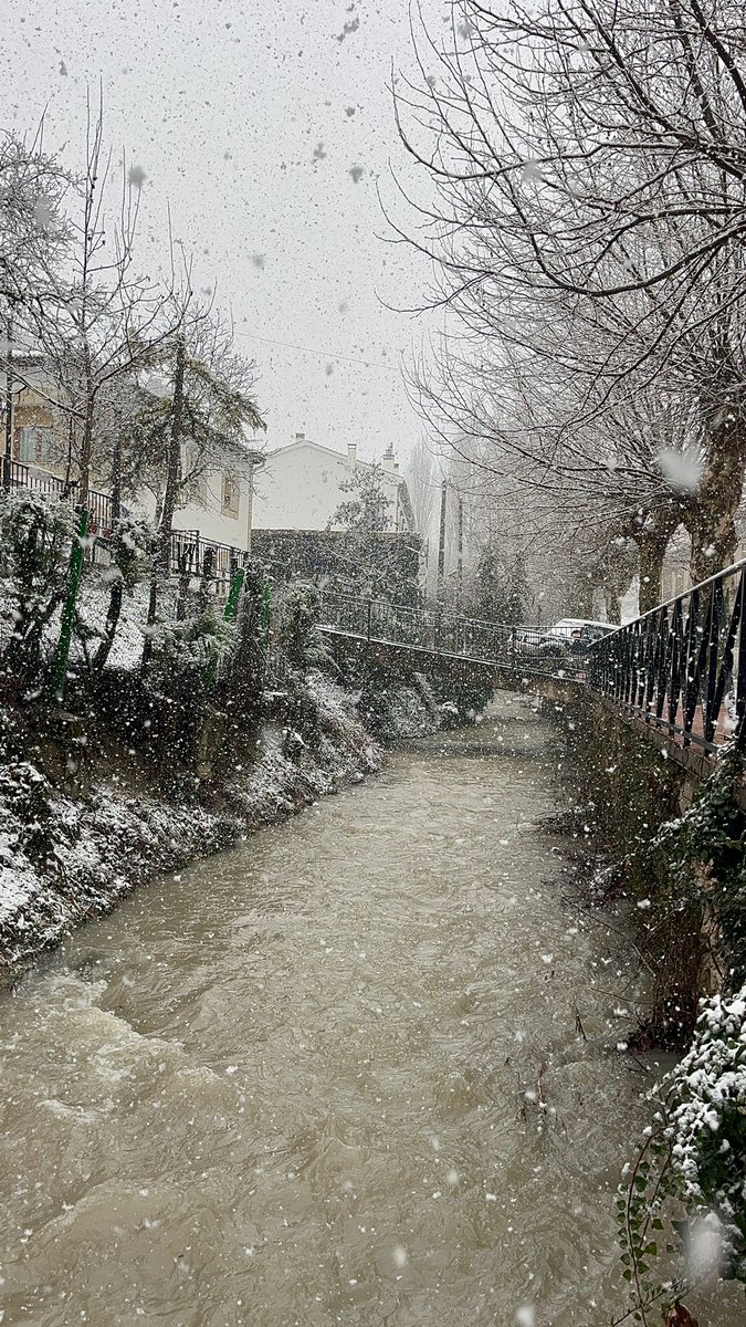 DescubreSanPont's tweet photo. El Río Segura a su paso por Pontones en estos momentos 😍❄️
📸 Aventura Hernán Pelea https://t.co/9N3SvyrJdd