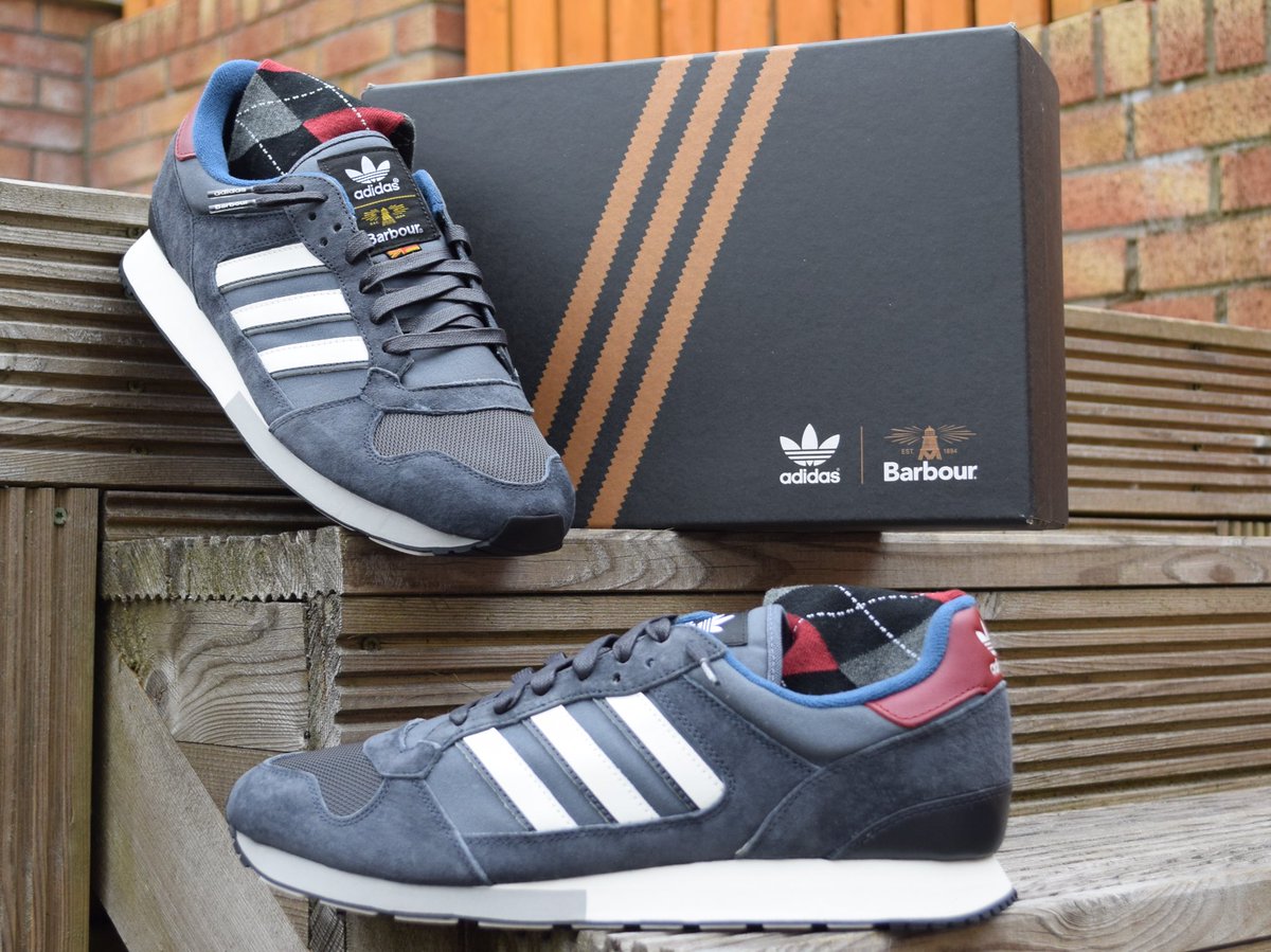 DeadstockDixon's tweet photo. \\\ Barbours Adagio for Stripes ///
#ZX555 https://t.co/f2ROBwIJBB