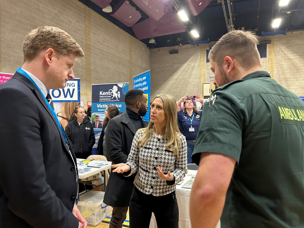 The PCC attended the Maidstone Apprenticeship Fair hosted by local MP's at Maidstone Leisure Centre.1600 students were expected to engage with the 70 exhibitors @matthewinkent @kentpoliceuk @NationalApprenticeshipweek @SECAmbulance