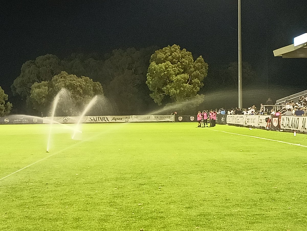 What is it with sprinklers and the NPLVIC...lol
At least this time it was not while the game was being played.
#peak #NPLMVIC