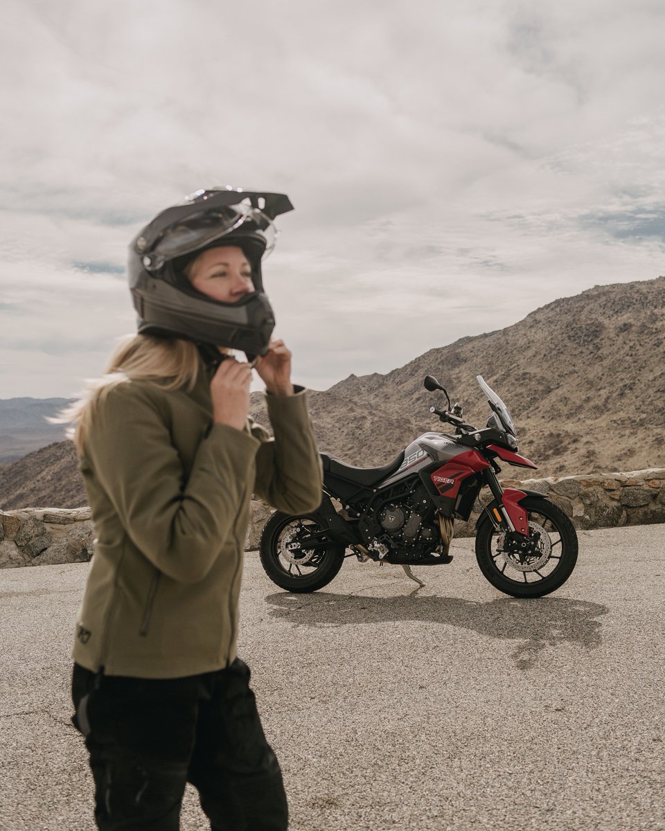UKTriumph's tweet photo. Conquer the edges of our land without ever compromising on comfort. Experience Tiger 850's all-round excellence and intuitive riding capabilities.

📸 John Ryan Hebert

#TriumphMotorcycles #Tiger850Sport #advrider #adventuremotorcycle #motorcycletour #adventurebike #adv #advlife https://t.co/C4jOYU25Ff