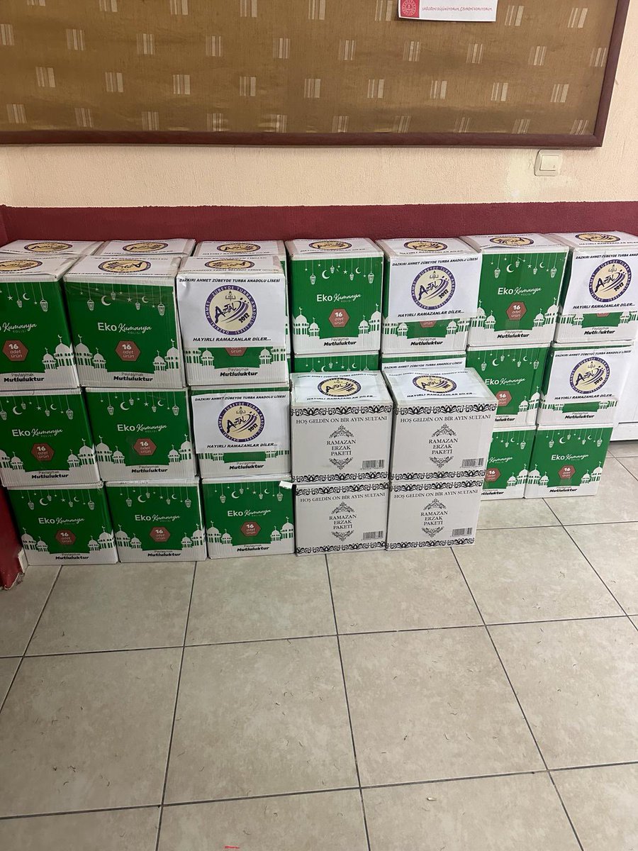 Paylaşmak güzeldir! Sosyal sorumluluk projesi kapsamında okulumuz öğrenci ve öğretmenlerinin katkılarıyla hazırlanan gıda kolileri ihtiyaç sahiplerine ulaştırıldı. Tüm İslam aleminin Ramazan ayı mübarek olsun.