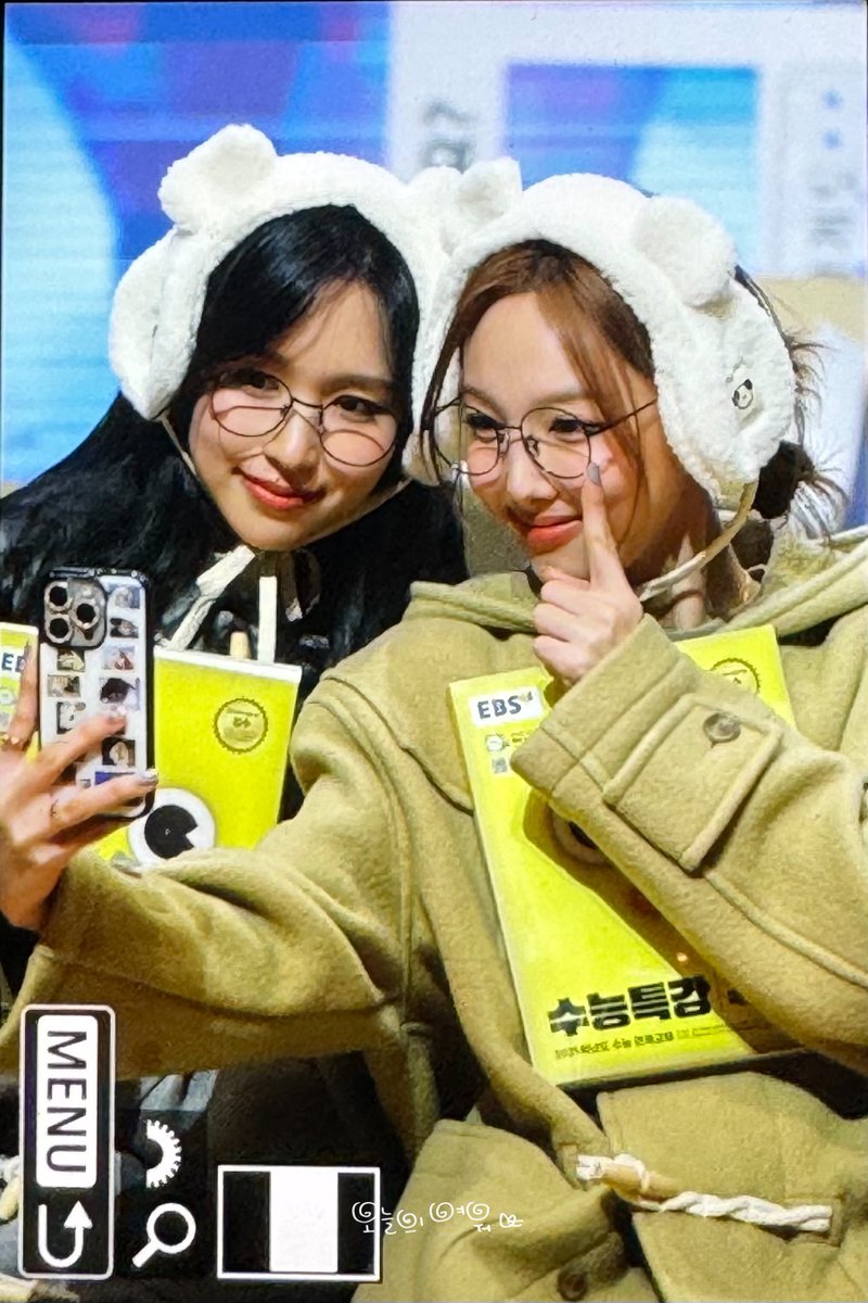 firstrabbit922's tweet photo. 240309 막팬 나연이🐰🩵

🫢숨참고 미나연 셀카 공개 기다려..!

#TWICE #nayeon #트와이스 #나연 #ナヨン https://t.co/6NW91Rim9c