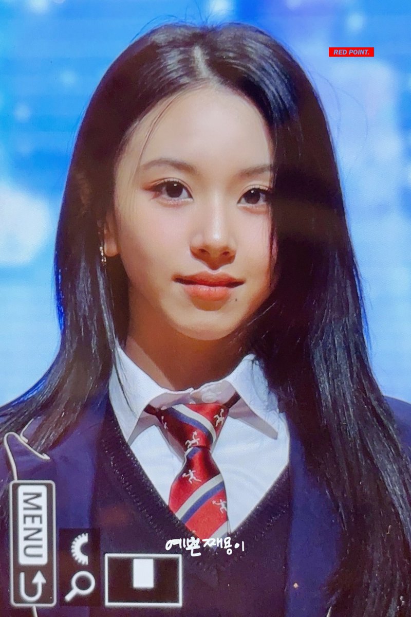 REDPOINT423's tweet photo. 240309 뮤직코리아 팬싸인회

다시 찍는 졸업사진💖

#채영 #CHAEYOUNG #チェヨン #손채영 #TWICE https://t.co/gwgS4HgskX