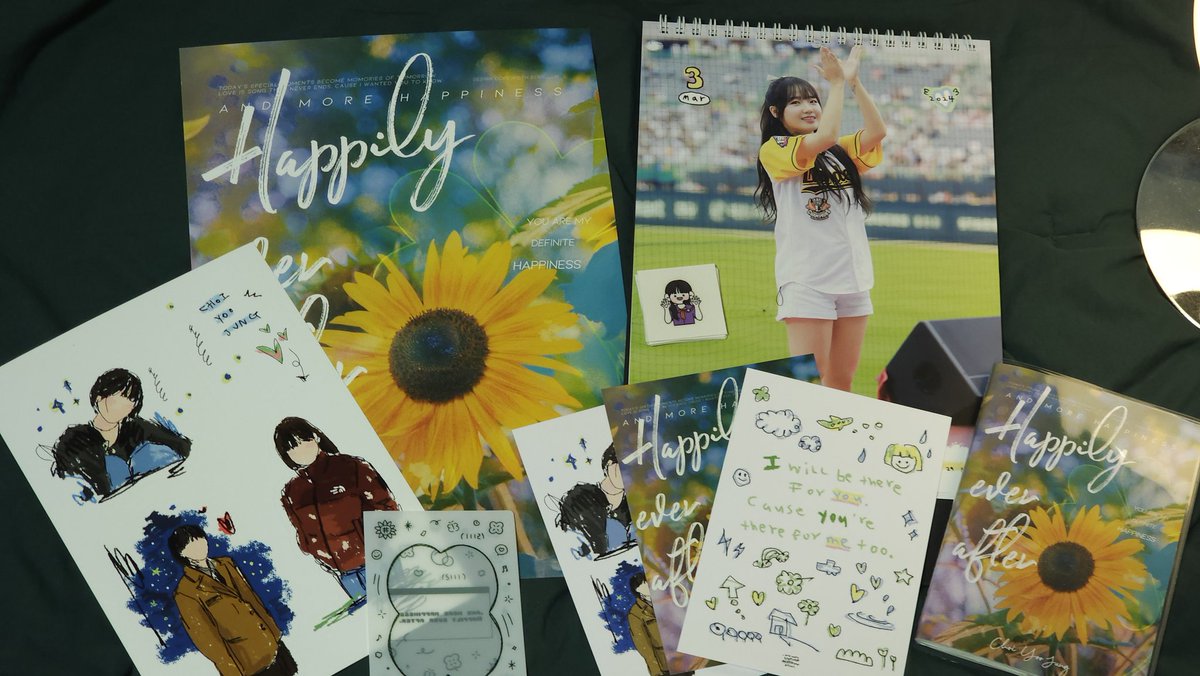 산타클로스가 보내준 최유정종합세트...
선물 한가득이라서 감동심해요
3월의 노랑노랑 유정이 사진 먼저 보여드립니다 크크크
너무 너무 너무 감사합니다!!!!
<a href="/1st_and_more/">,𝙖𝙣𝙙 𝙢𝙤𝙧𝙚</a>