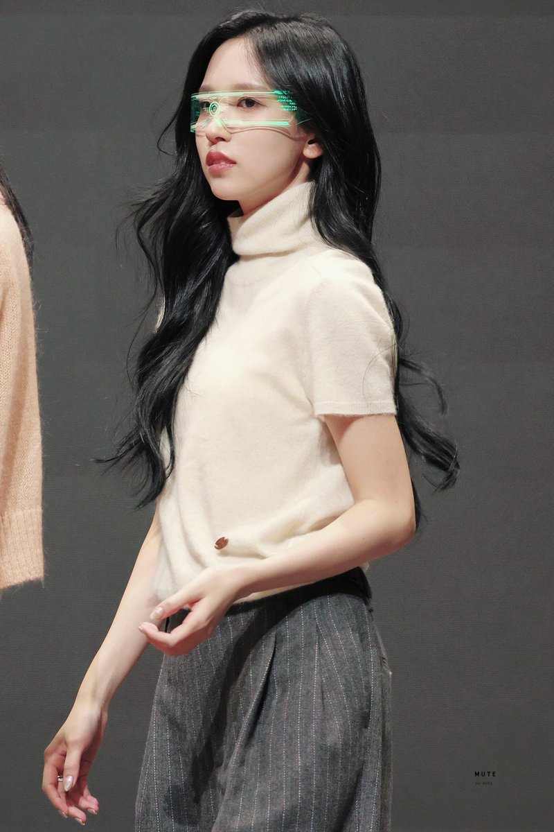 mute_mn's tweet photo. 240309  メガネ大好き🥹
#MINA #미나 #ミナ　
#TWICE https://t.co/F7pwMGDNDI