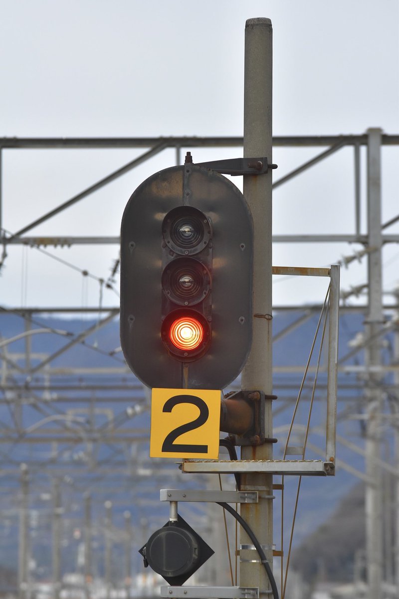 北海道以外のJRでこの国鉄タイプの信号機が残っているのは割と珍しい気がする