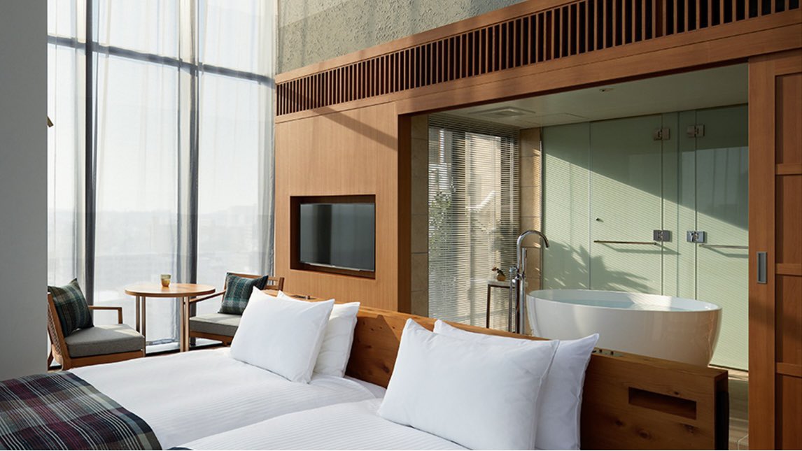muni_stay's tweet photo. 「RYUKYU URBAN RESORT」
1人1万円以下、コスパ最高なプール付きホテル◎
国際通りまで徒歩5分の好立地🚶‍♀️
シンプルだけどおしゃれな内装にうっとり、、、🤍 https://t.co/BIcIE2JhEv