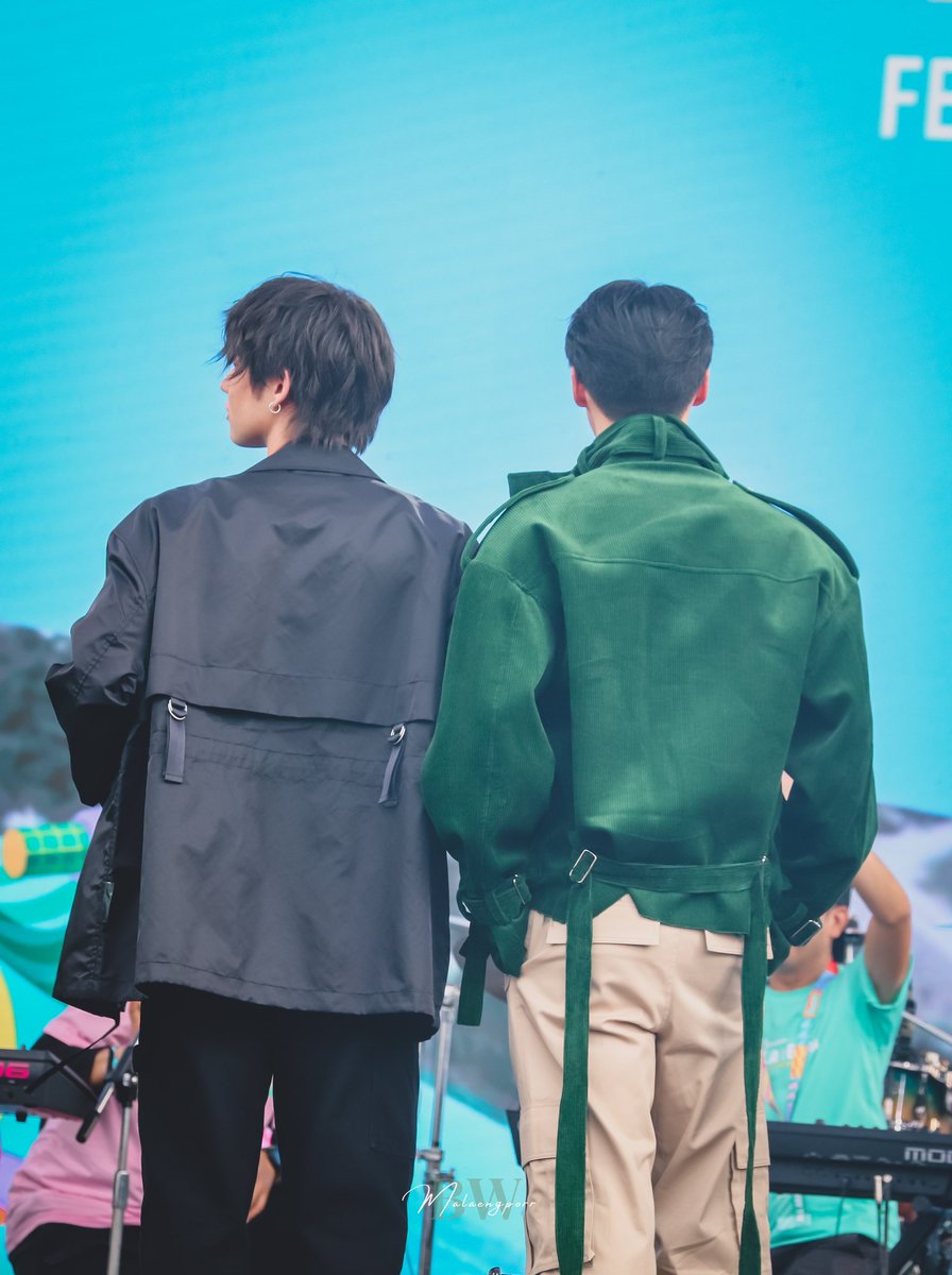 Malaengporr's tweet photo. Still Together 🫂💘

BRIGHTWIN x VespaTH
#BRIGHTWINxVespaTH
#BRIGHTxVespaTH
#WINxVespaTH
#ไบร์ทวิน #bbrightvc #winmetawin https://t.co/k2lUuY3SZl