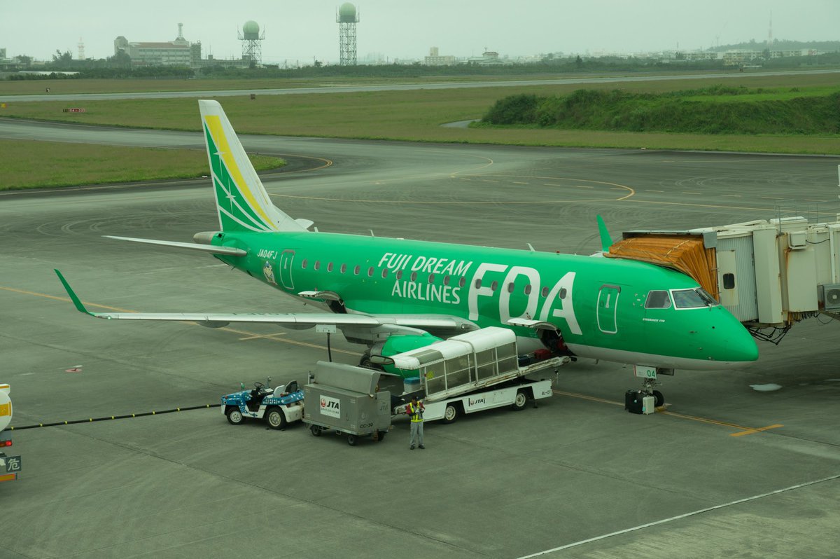 DMmobil's tweet photo. さらば #JA04FJ
初めてFDAさんを見たのが緑の4号機だった
しかも、就航地ではなく、チャーターで飛来した先の宮古島で偶然撮れた https://t.co/LRLlHsWZPR