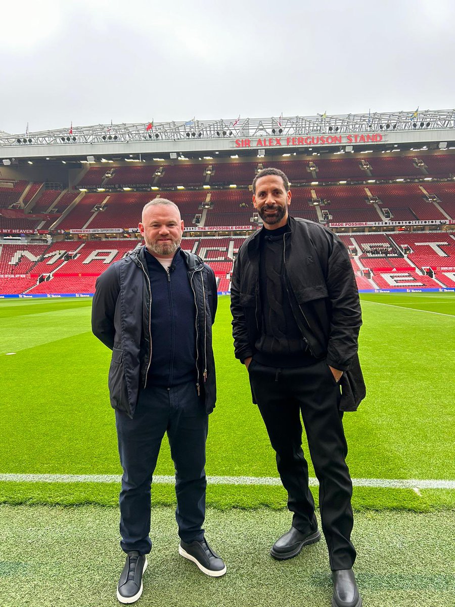 footballontnt's tweet photo. Just two Man Utd legends pitch side at Old Trafford 🤩 https://t.co/k5L8qV9PnT