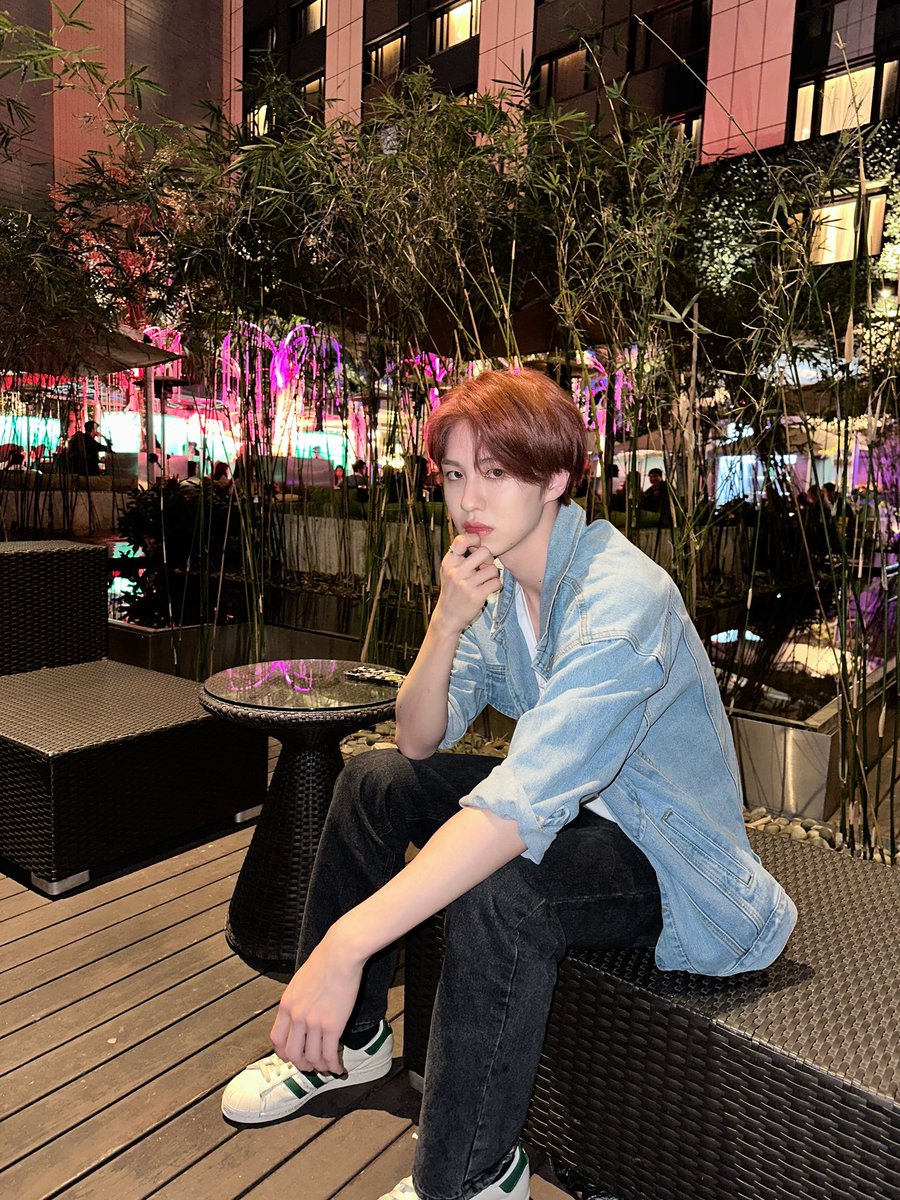 [#에이든]

홍콩에서😉

#EPEX #이펙스 #AYDEN #에이든