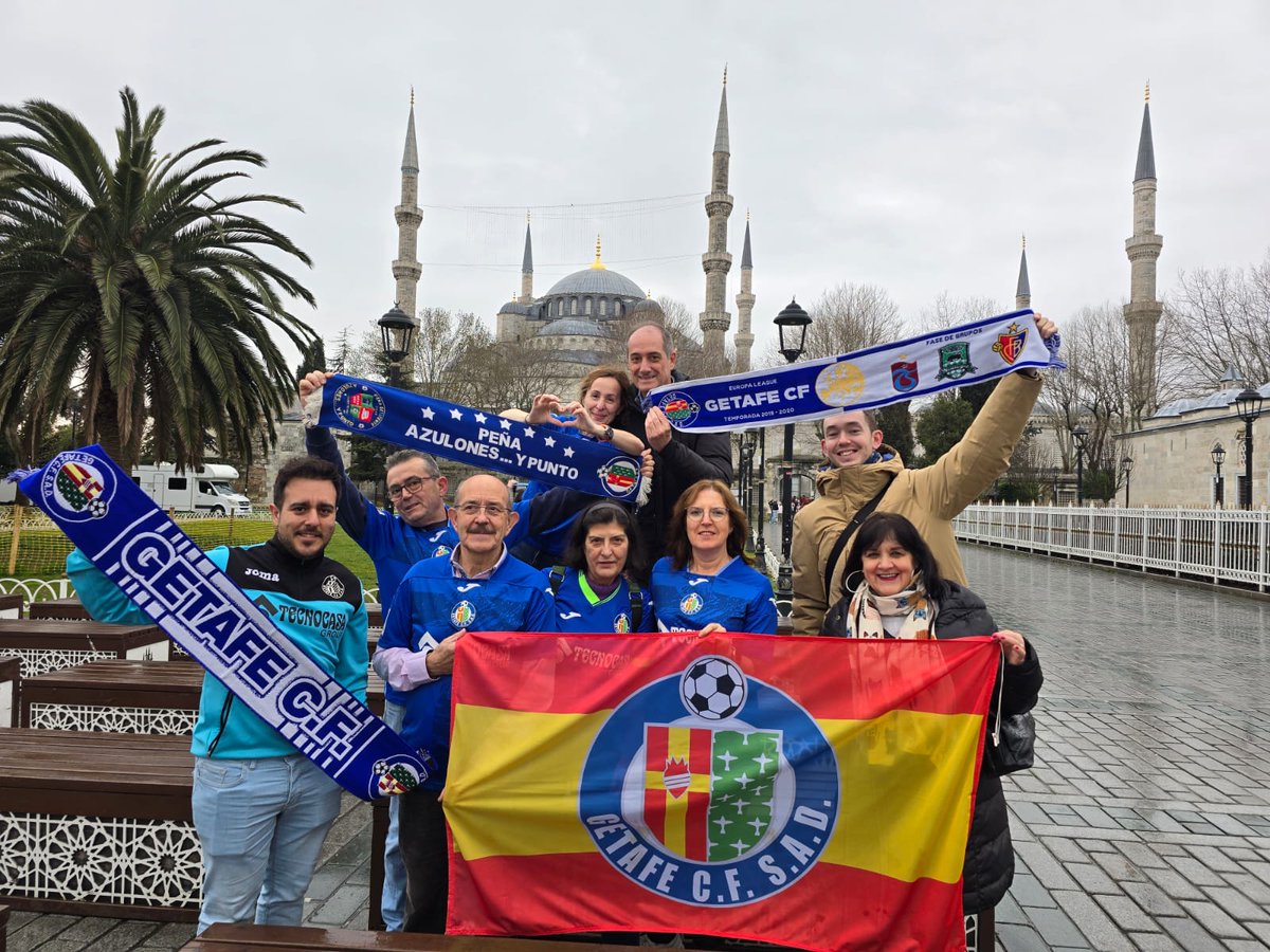 Azulonesypunto's tweet photo. @GetafeCF Apoyando desde la tierra de nuestro Turquito Otomano favorito!

A por los 3 puntos https://t.co/Obj2imxVxJ