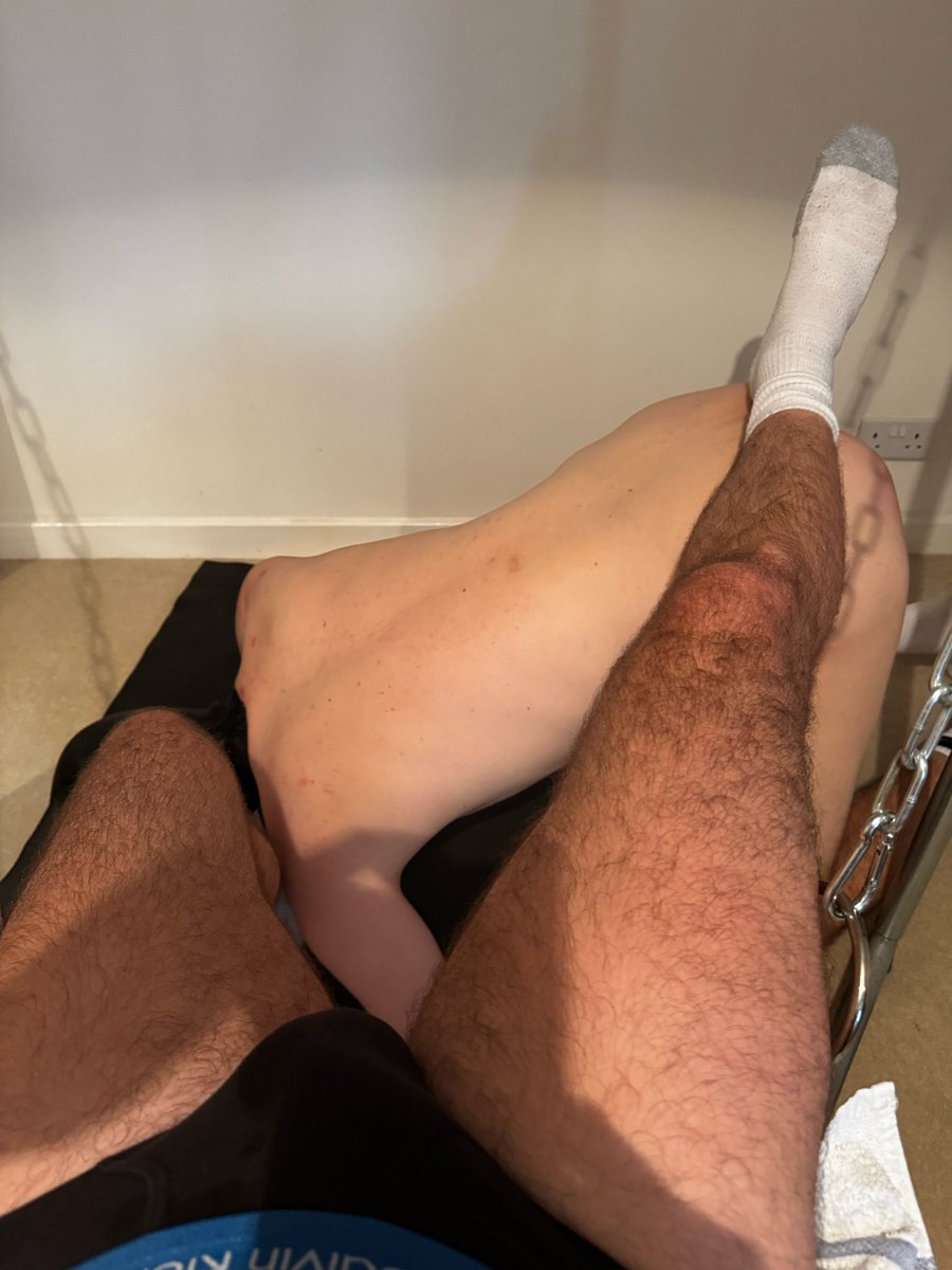 Or maybe it’s time to recreate this with <a href="/casparvermont/">casparvermont</a> with it at my feet hungry for more. 

#sub #dom #restraint #sling #neoprene #rubber #hooded