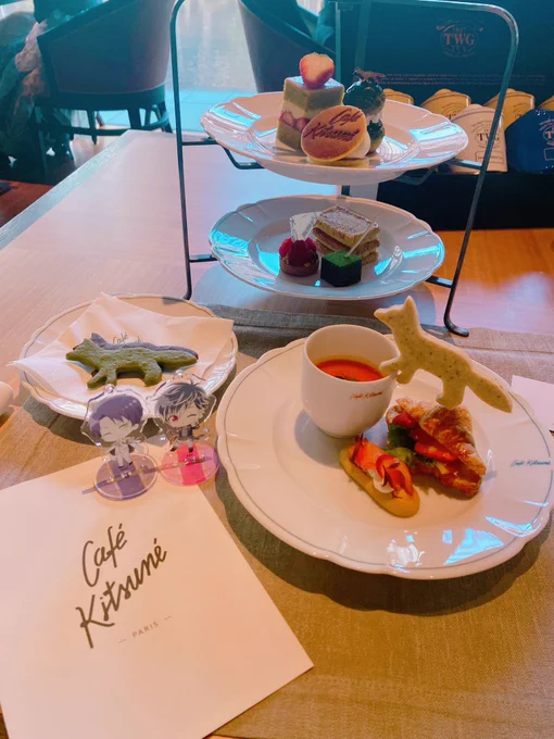 ミツイキョウトのカフェキツネアフタヌーンティーへ行った 