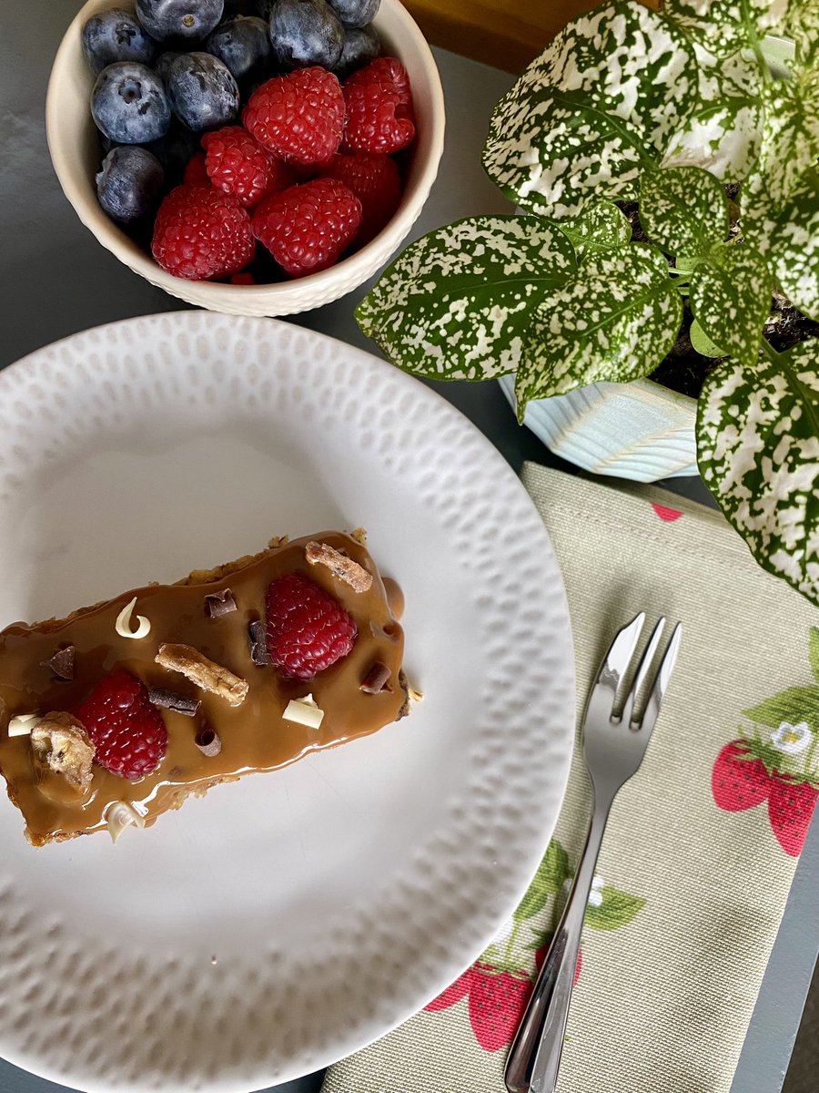 mrsbbakes's tweet photo. Loving this banoffee at the moment, definitely a 2024 favourite! @ChefSamltd 
#mrsbbakes #delicious #sweettooth #banoffee #baking #foodlover #sweettreats #SmallBusiness #foodphotography https://t.co/ur7DxVXoV0