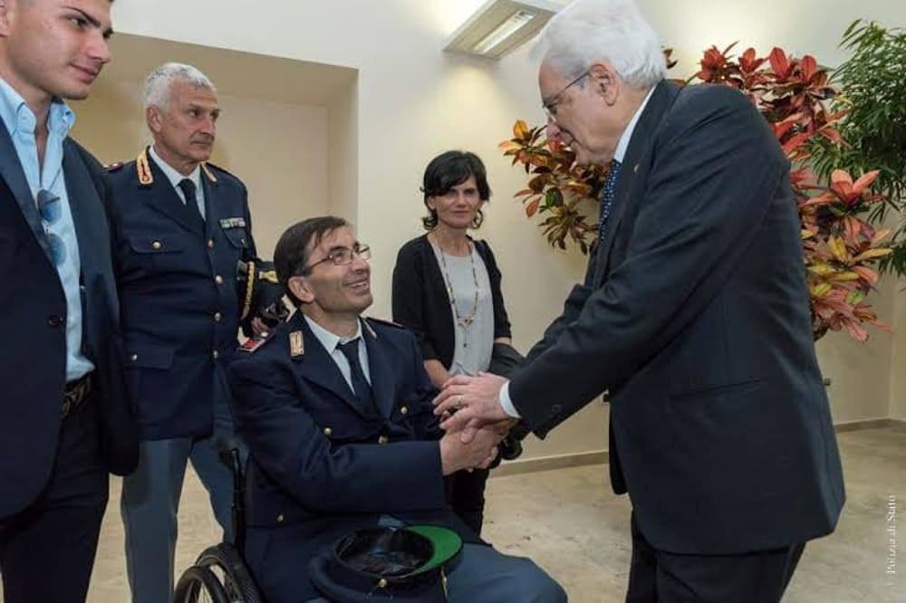 poliziadistato's tweet photo. Ci ha lasciato oggi Nicola Barbato sovrintendente #PoliziadiStato che nel 2015, in servizio alla #SquadraMobile di Napoli, fu gravemente ferito da un appartenente alla camorra che gli sparò alla schiena. Rimase tra la la vita e la morte per molti giorni #9marzo #pernondimenticare https://t.co/NOsxYYg94z