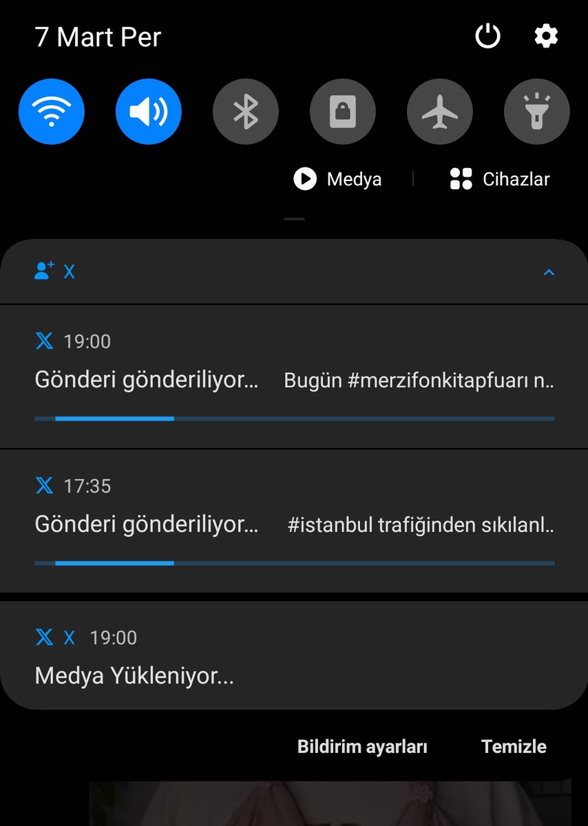 @TwitterMENA sorunlu. Şu gönderi 24 saat sonra yüklendi... 1 saat önce bir Tweet attım hala bekliyorum. Seneye atar herhalde. Bi de buna para ödüyoruz. @elonmusk @XTurkiye #Twitter