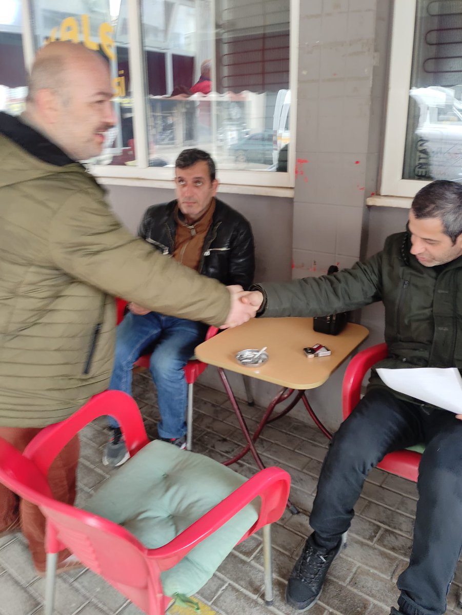 bursatkp's tweet photo. Kestel belediye başkan adayımız Barış Erakkuş #Kale mahallesindeydi. Ranta kurban edilen Kestel’de halkın sesini yükseltiyoruz. #OylarTKPye! https://t.co/Hr5uQFmIMW
