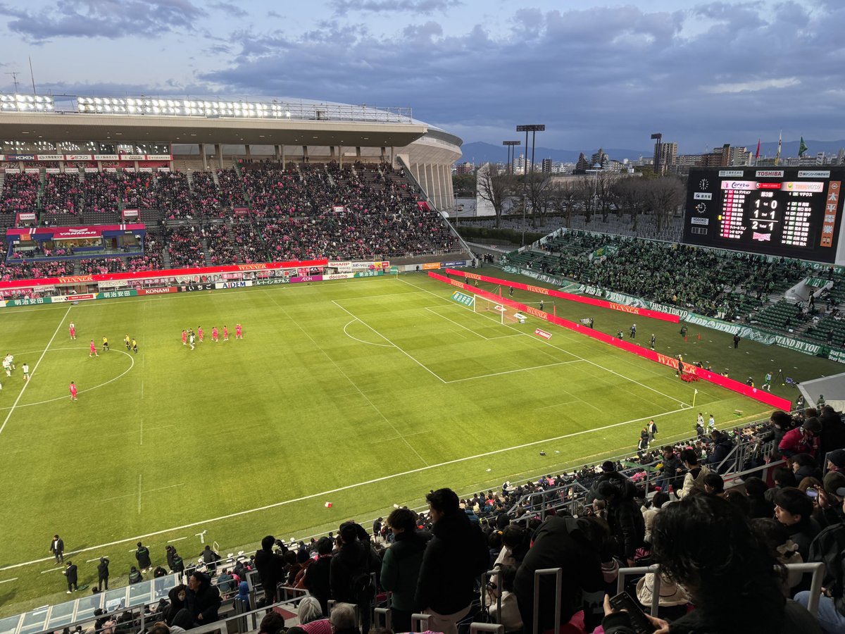 セレッソ大阪 2-1 東京ヴェルディ
ヴェルディは良いチームで良いサッカーをしてるのだが、あと一歩という試合が続いてる…そしてセレッソ。登里享平、際立ちすぎ。さすがですわ。
