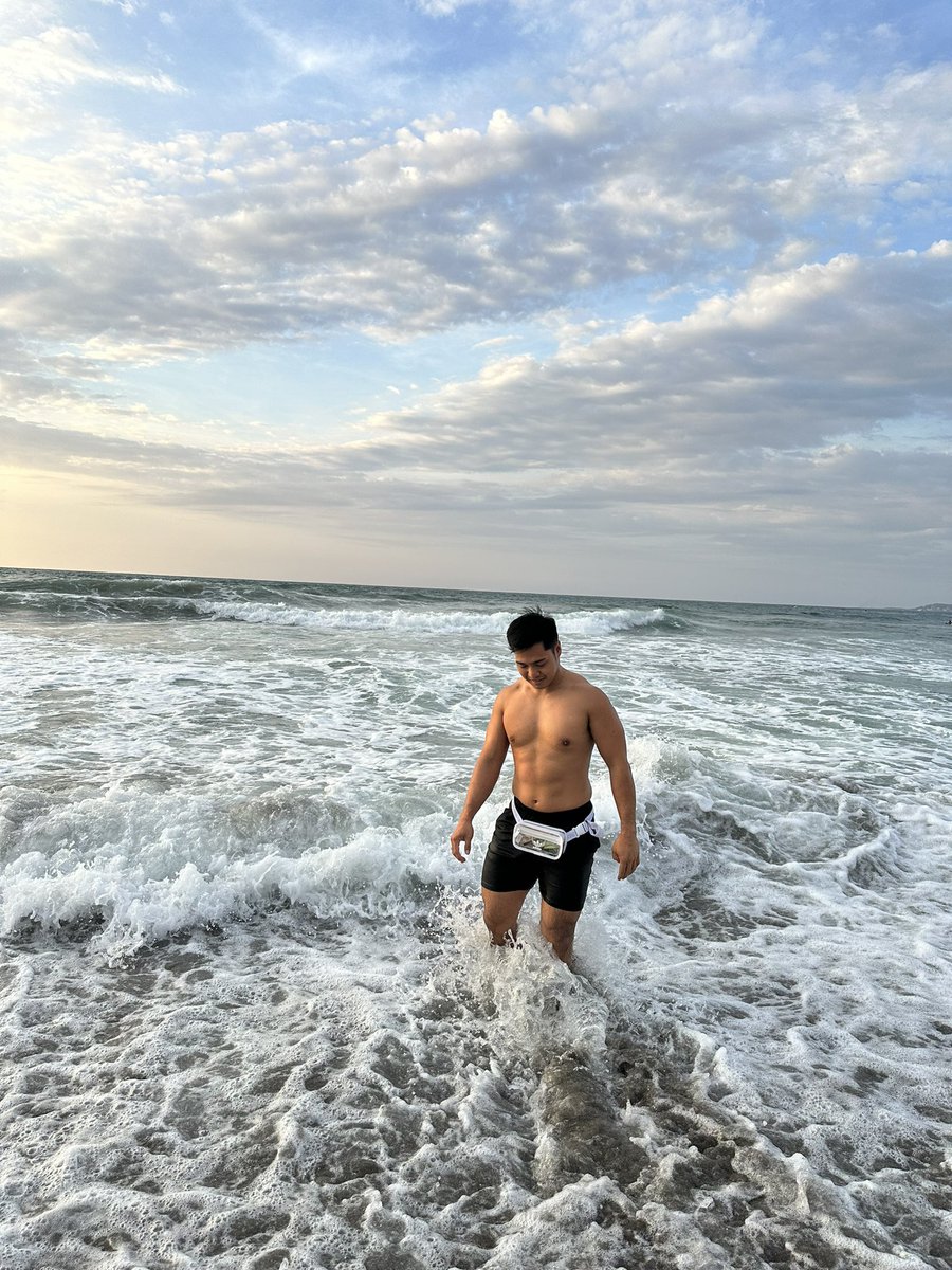 oscargonjr's tweet photo. San Juan Beach 🌊 https://t.co/LRM5J8EMOC