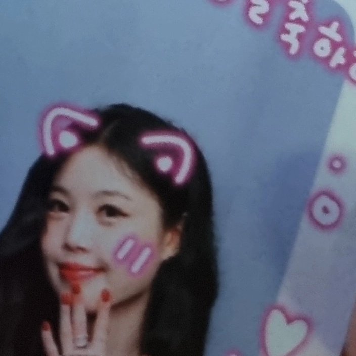 수진이랑 같이 사진도 찍고 라벨키링도 받고... 😍🫶 친절히 안내해주셔서 감사합니다😻 수진아 생일 많이많이 축하해🫳🫳💕💕

#온종일_난_수진이_옆에_있을래