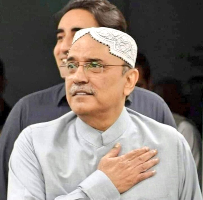 SMoazzamQureshi's tweet photo. By the benevolence of Allah, it is anticipated that President Asif Ali Zardari will assume leadership once more, IA. The Pakistan Peoples Party is poised to regain power, driven solely by a commitment to serve the people, IA.

#VoteForPresidentZardari

@BBhuttoZardari @AseefaBZ https://t.co/0zd8ig2S3U