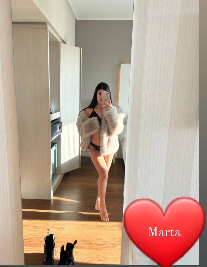 AXEL68⚘️❤️🖤💚 tweet media